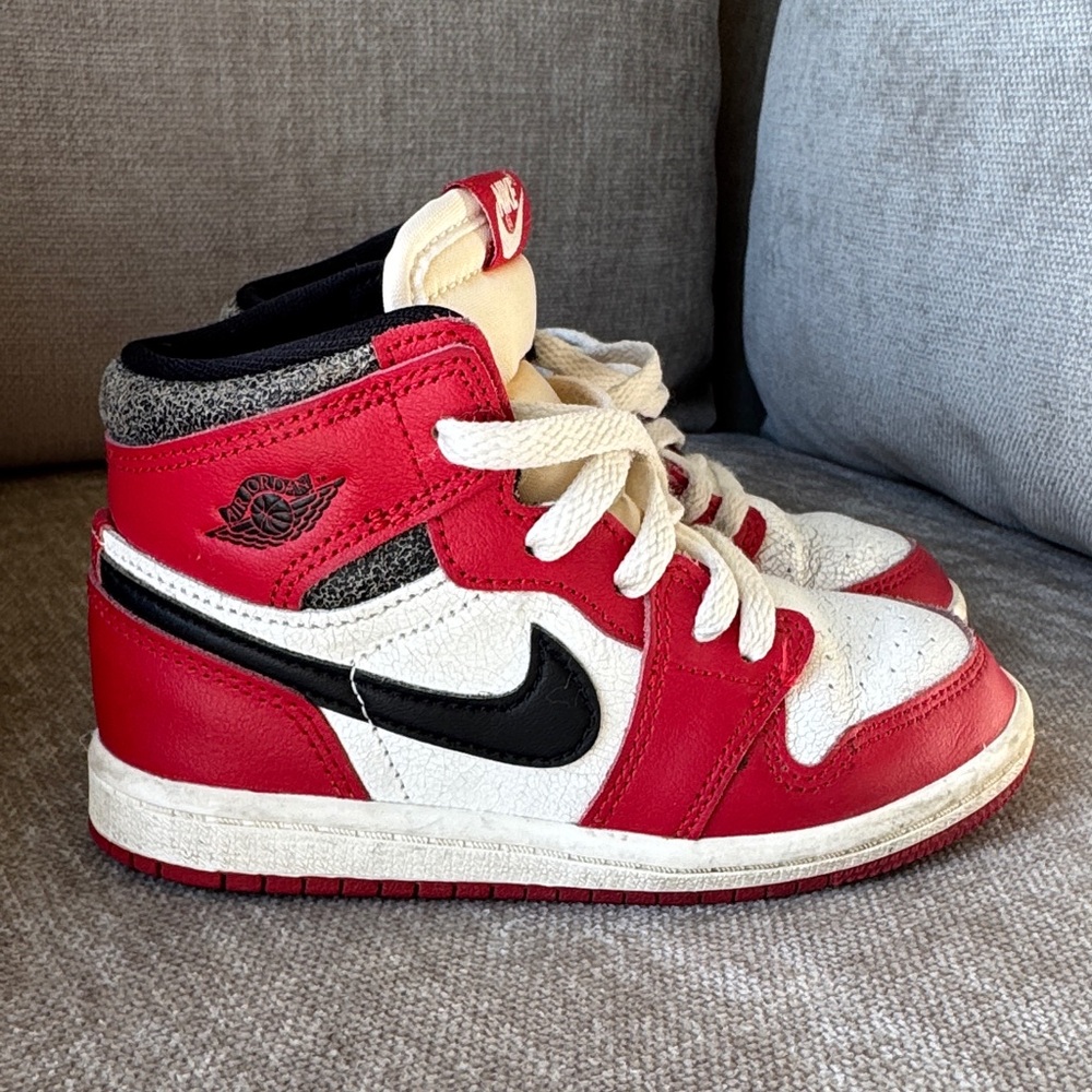Kids Nike Jordan’s 9 C